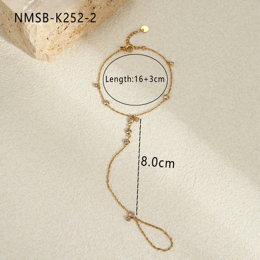 Pulsera con cadena  dorada