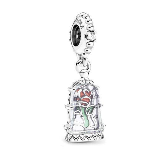 Charm rosa de La Bella y al Bestia