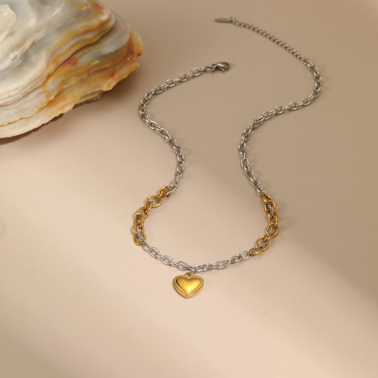 Collar Bicolor con Dije de Corazón en Acero Inoxidable – Plata y Dorado