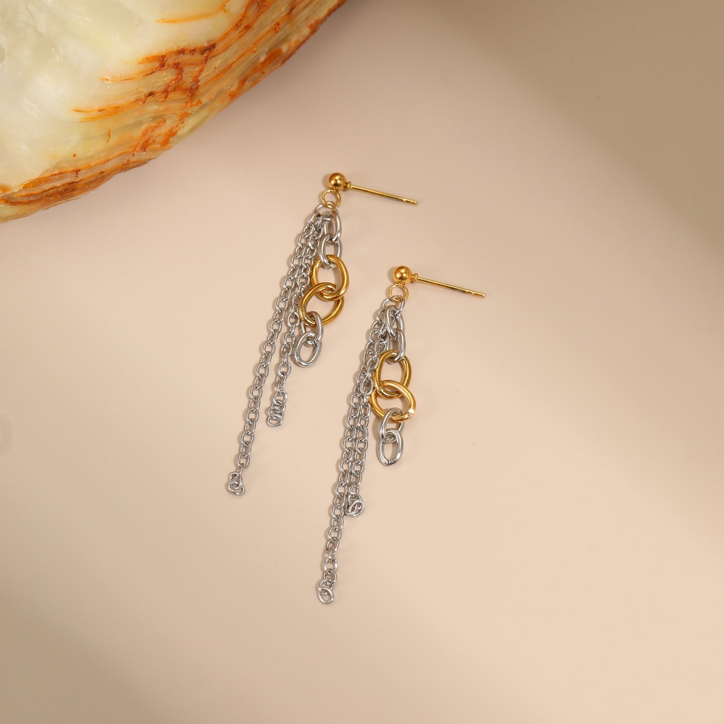 Pantallas Bicolor con Eslabones y Cadenas en Acero Inoxidable – Plata y Dorado