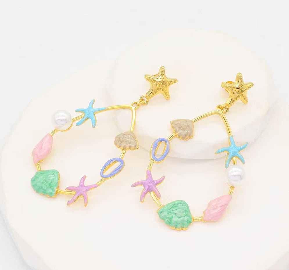 Aretes Aro Marino con Estrellas de Mar y Detalles Multicolor