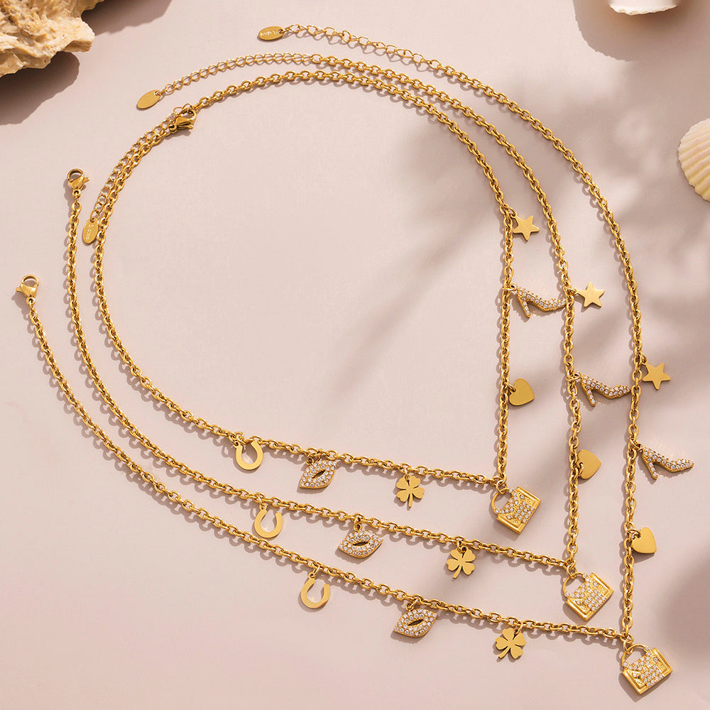 Collar Dorado con Dijes de cartera y Estilo