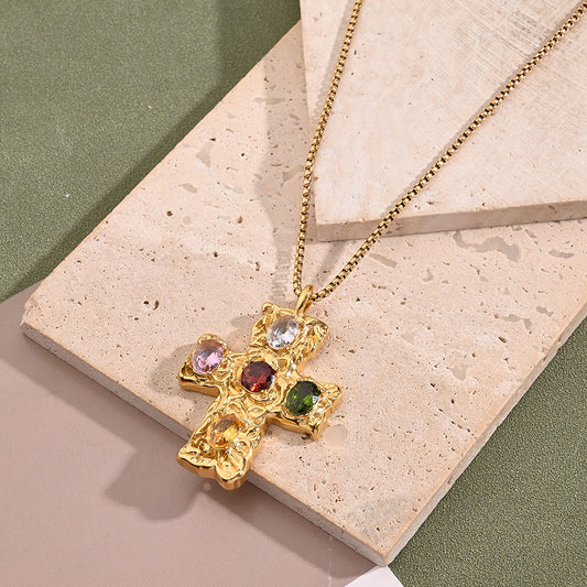 Cruz con piedras de colores