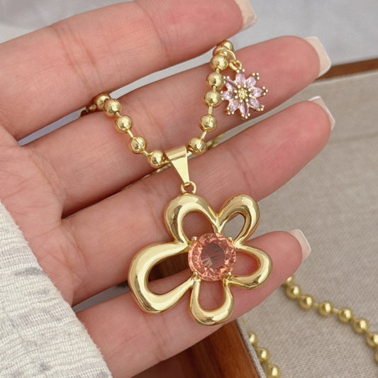Collar dije Flor con Piedra en el centro
