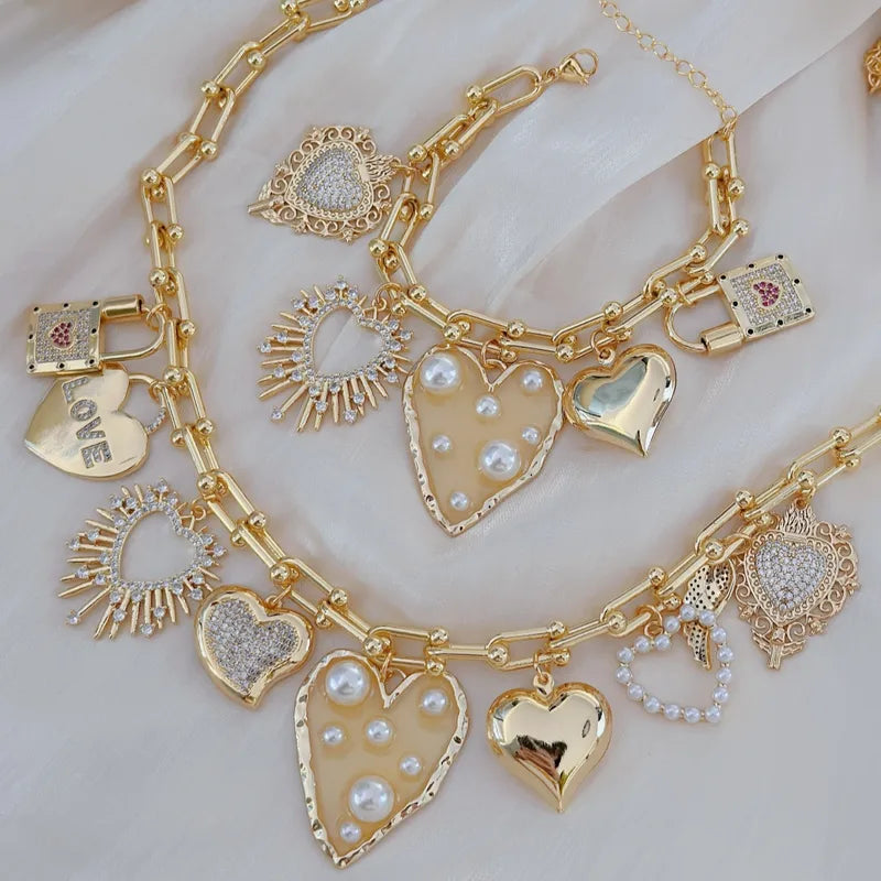 Set Dorado con corazones, candado (se venden por separado)