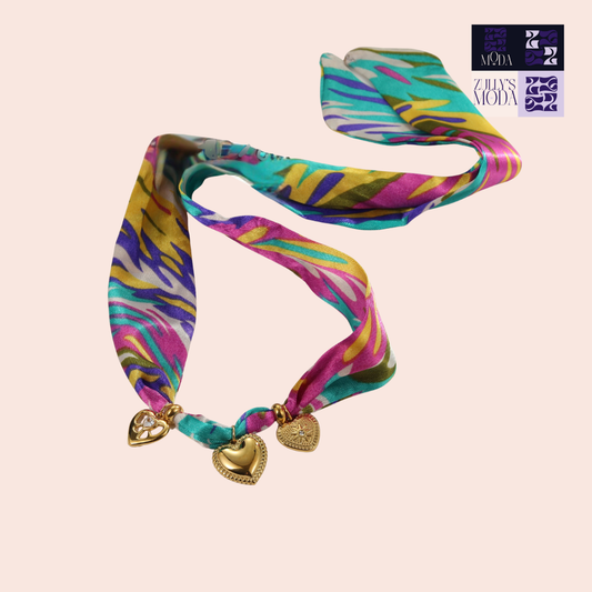 Collar de tela multicolores pendant dorados